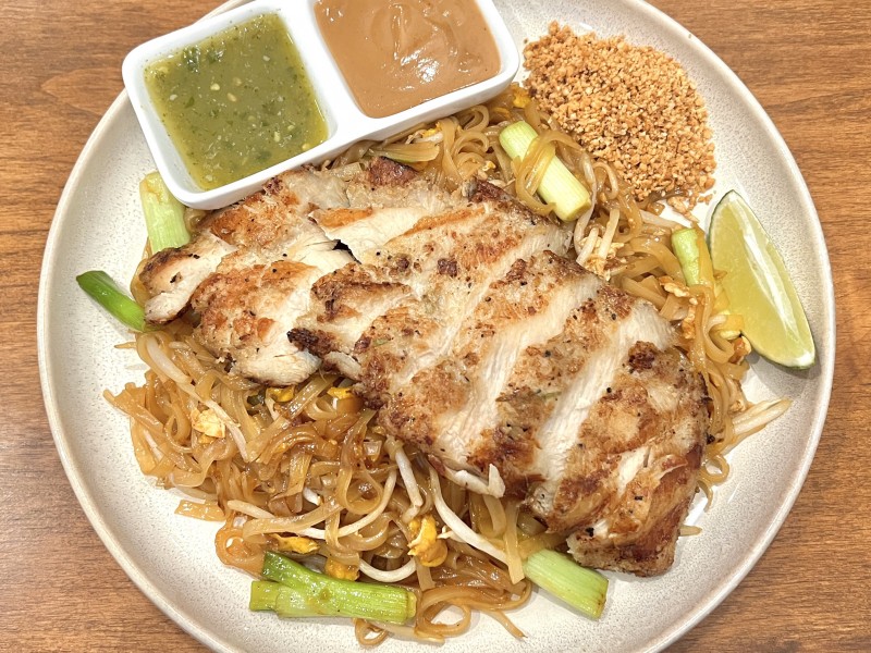 S-1 Pad Thai Lemongrass Chicken