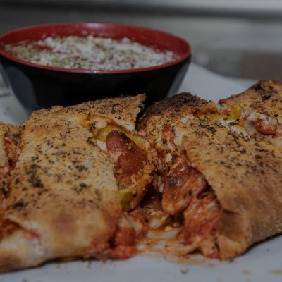 Strombolis & Calzones