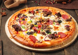 Sweet and Spicy Pizza