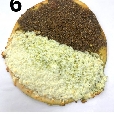 Zaatar and Cheese Manaeesh Regular size