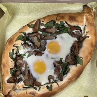 Veggie Kachapuri Regular (Two Eggs)