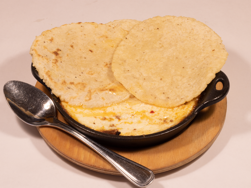 Queso Flameado