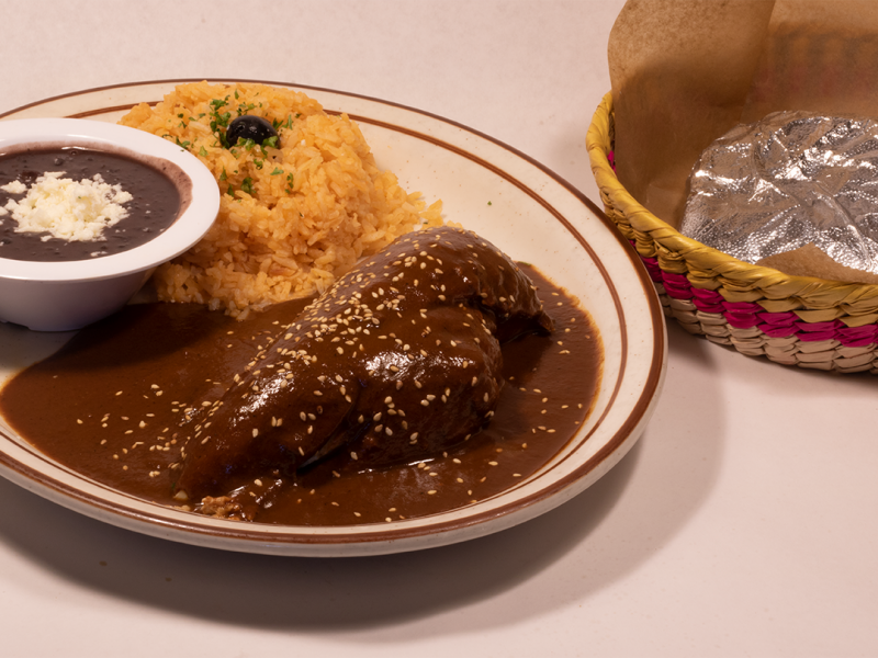 Pollo Con Mole